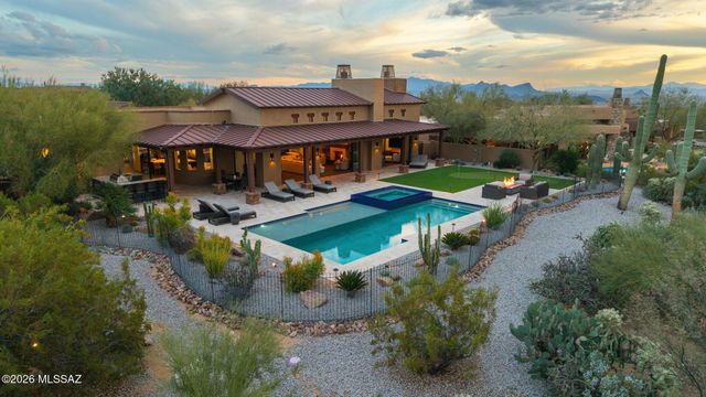 6067 W Seven Saguaros Circle, Marana, AZ 85658