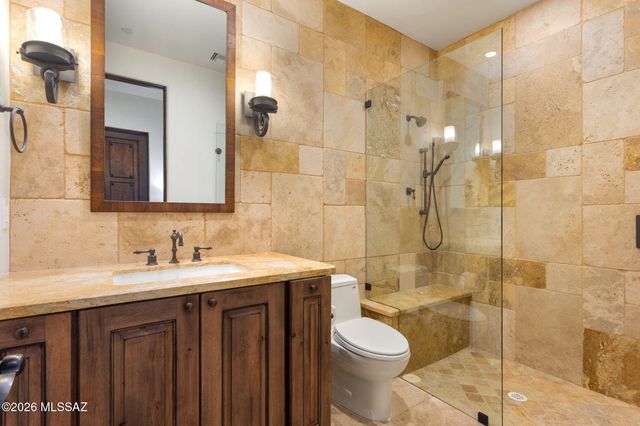 6067 W Seven Saguaros Circle, Marana, AZ 85658