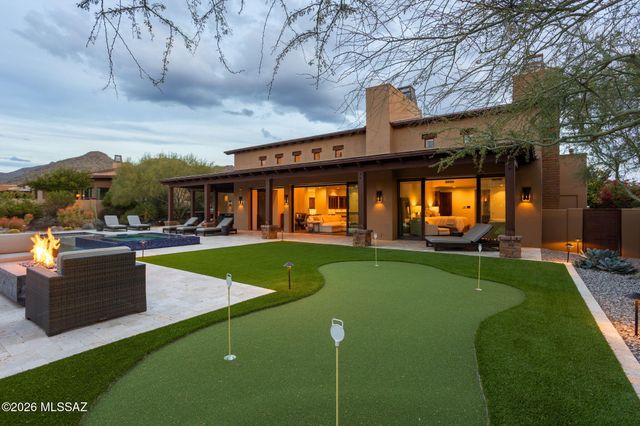 6067 W Seven Saguaros Circle, Marana, AZ 85658