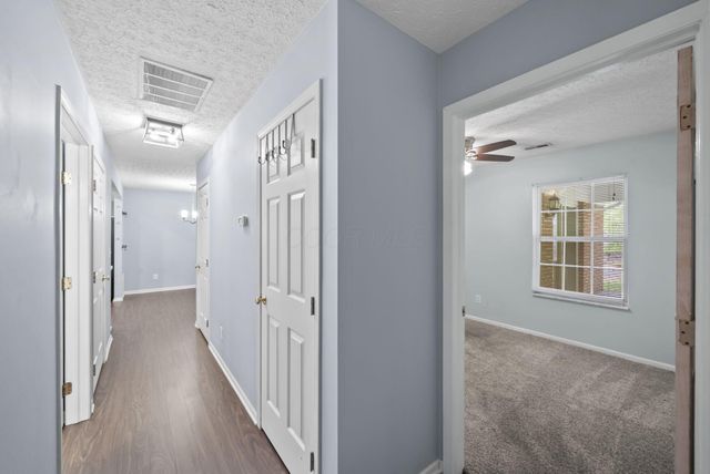 6183 Glenvillage Drive, Dublin, OH 43016