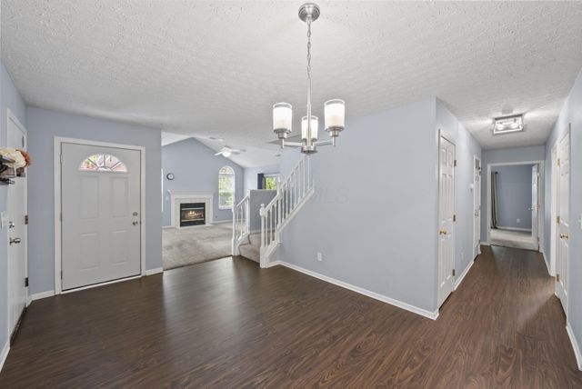 6183 Glenvillage Drive, Dublin, OH 43016