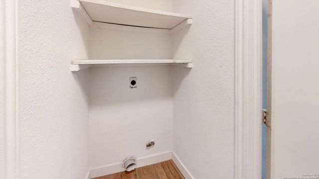 2803 BURNING LOG ST, San Antonio, TX 78247