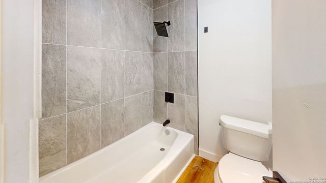 2803 BURNING LOG ST, San Antonio, TX 78247