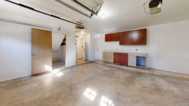 2803 BURNING LOG ST, San Antonio, TX 78247