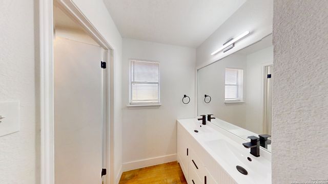 2803 BURNING LOG ST, San Antonio, TX 78247