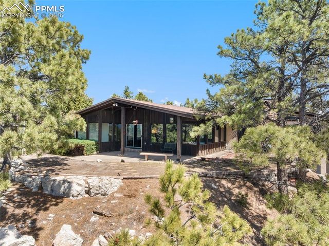 15061 Pleasant View Drive, Colorado Springs, CO 80921