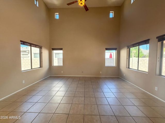 2634 E RIDGE CREEK Road, Phoenix, AZ 85024