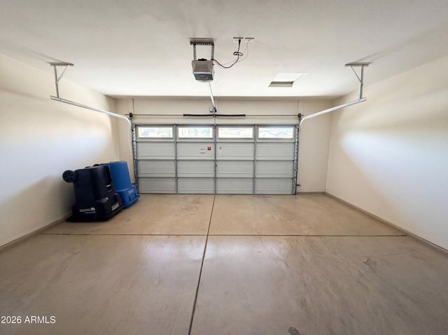 2634 E RIDGE CREEK Road, Phoenix, AZ 85024