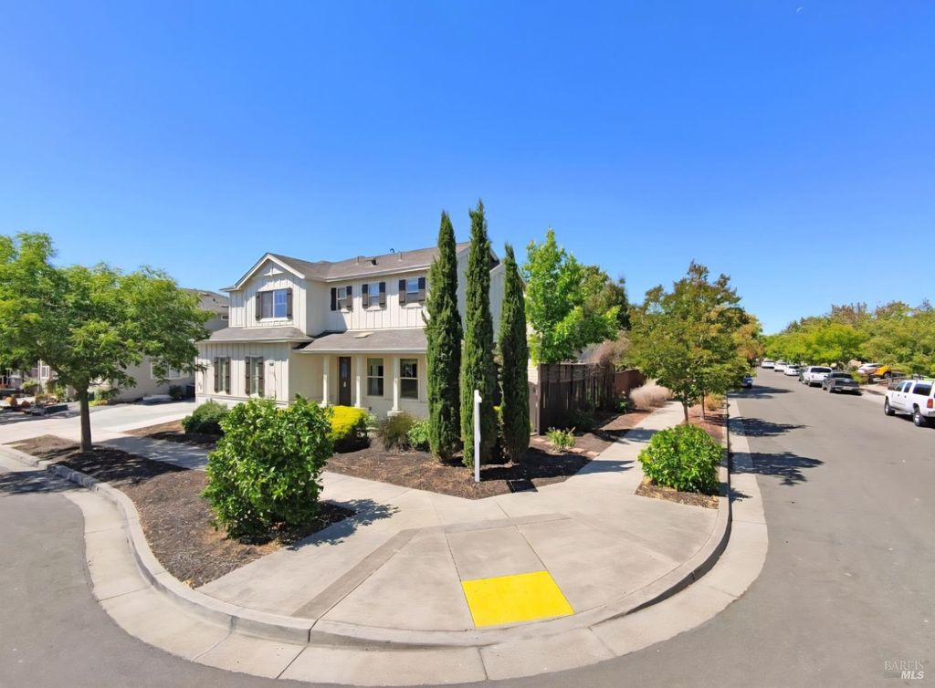 2353 George Ln, Santa Rosa, CA 95403