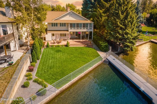 1910 E Rodkey Dr, Post Falls, ID 83854
