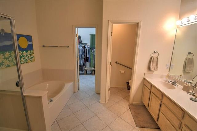 8120 Corte De Aguila NW, Albuquerque, NM 87120