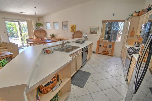 8120 Corte De Aguila NW, Albuquerque, NM 87120