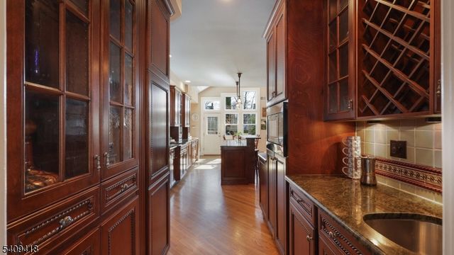 634 Lenox Ave, Westfield Town, NJ 07090