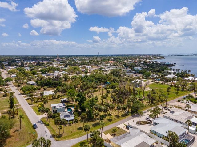 W COWLES STREET, Englewood, FL 34223