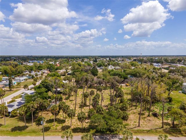 W COWLES STREET, Englewood, FL 34223
