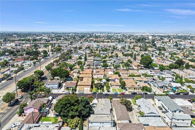 6142 Vinevale, Maywood, CA 90270