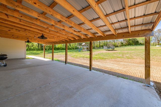 3036 Valley Creek Rd, Culleoka, TN 38451