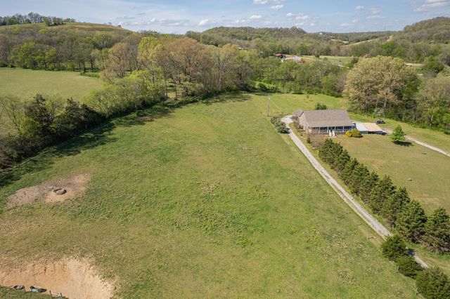 3036 Valley Creek Rd, Culleoka, TN 38451