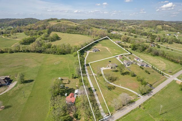 3036 Valley Creek Rd, Culleoka, TN 38451