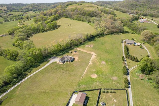 3036 Valley Creek Rd, Culleoka, TN 38451