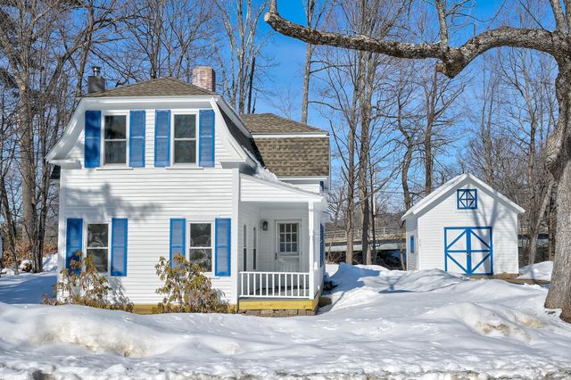 215 Hillside Avenue, Conway, NH 03818