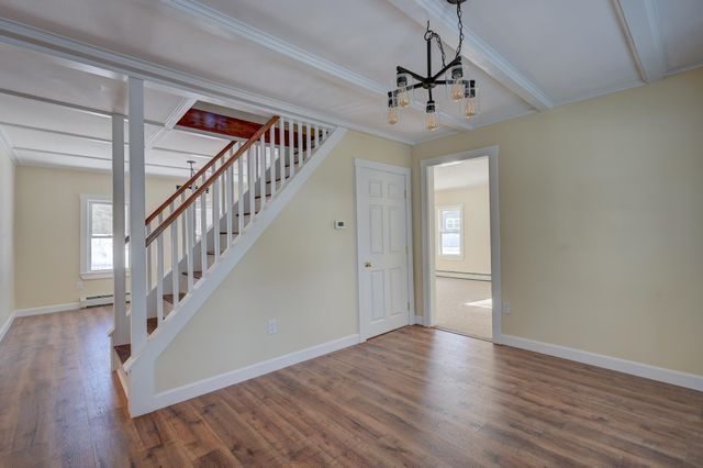 215 Hillside Avenue, Conway, NH 03818