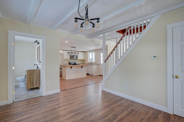 215 Hillside Avenue, Conway, NH 03818