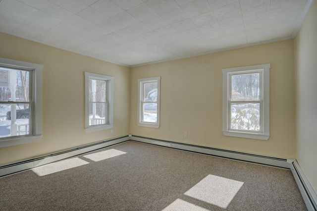 215 Hillside Avenue, Conway, NH 03818