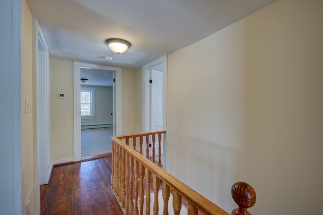 215 Hillside Avenue, Conway, NH 03818