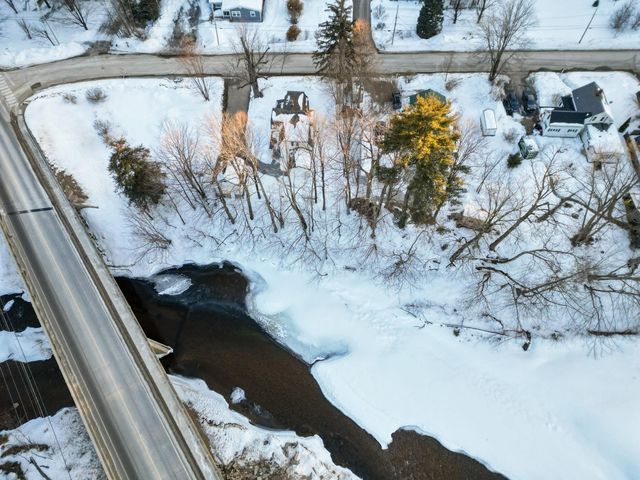 215 Hillside Avenue, Conway, NH 03818