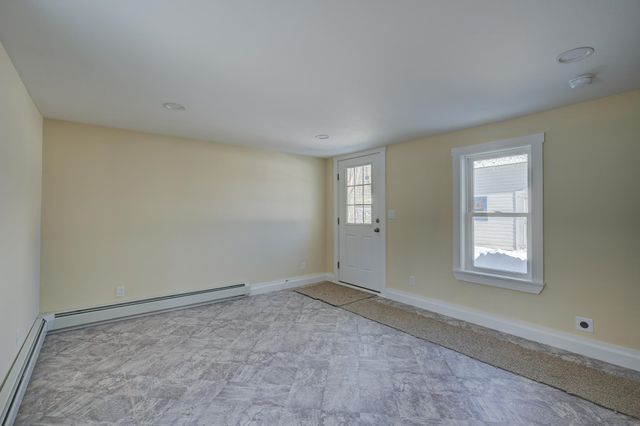 215 Hillside Avenue, Conway, NH 03818