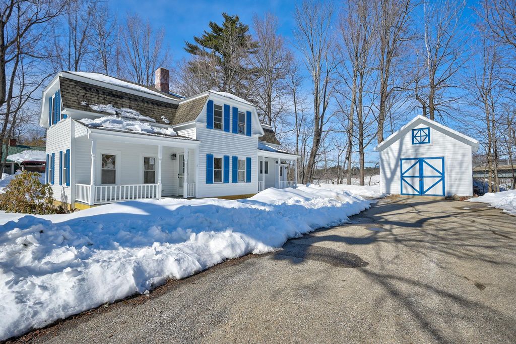 215 Hillside Avenue, Conway, NH 03818
