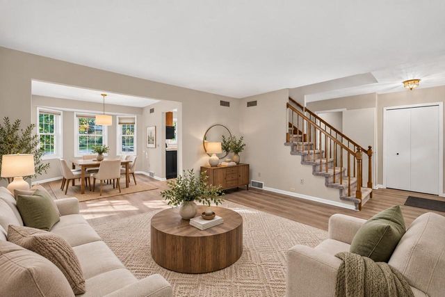 9 Court Of Brixham, Madison, WI 53705