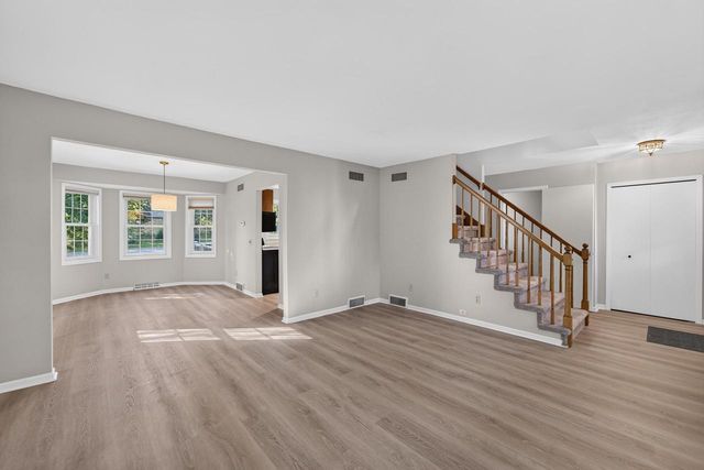 9 Court Of Brixham, Madison, WI 53705