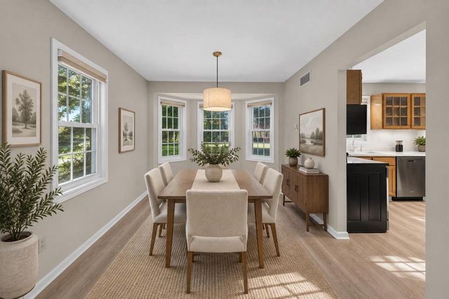 9 Court Of Brixham, Madison, WI 53705
