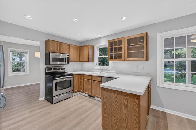 9 Court Of Brixham, Madison, WI 53705