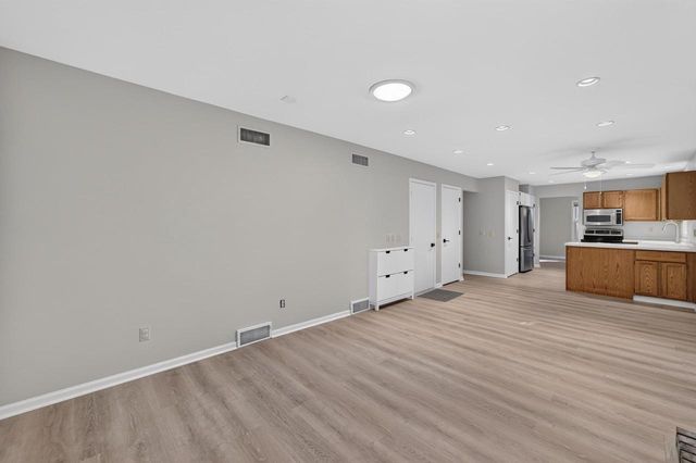 9 Court Of Brixham, Madison, WI 53705