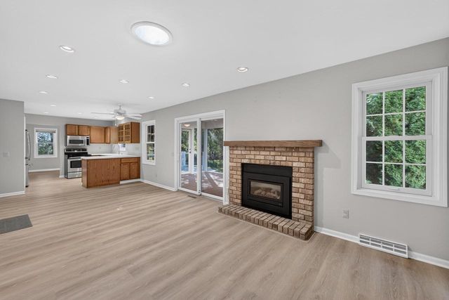 9 Court Of Brixham, Madison, WI 53705
