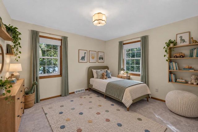 9 Court Of Brixham, Madison, WI 53705