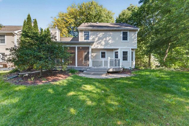 9 Court Of Brixham, Madison, WI 53705