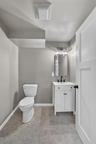 9 Court Of Brixham, Madison, WI 53705