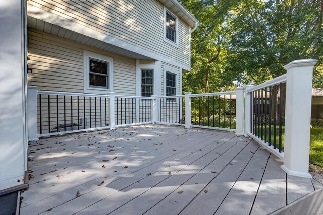 9 Court Of Brixham, Madison, WI 53705