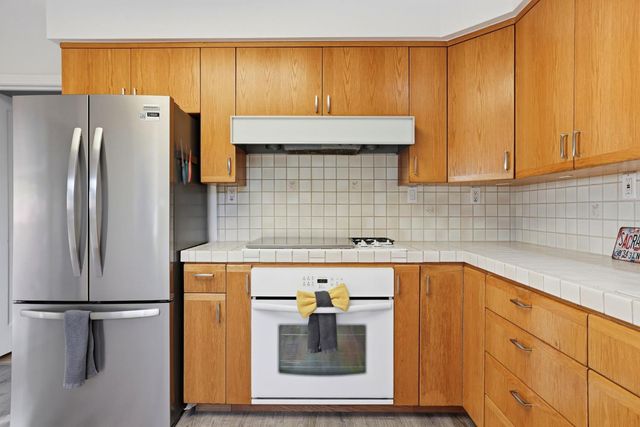 1332 62nd St, Sacramento, CA 95819