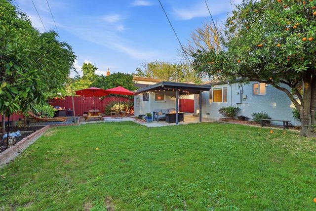 1332 62nd St, Sacramento, CA 95819