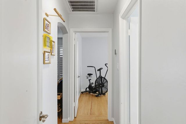 1332 62nd St, Sacramento, CA 95819