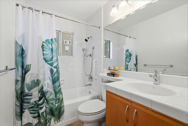 1332 62nd St, Sacramento, CA 95819