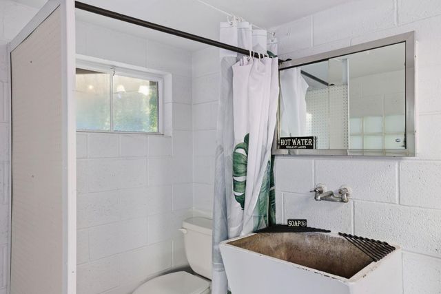 1332 62nd St, Sacramento, CA 95819