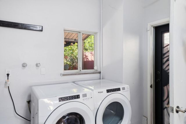 1332 62nd St, Sacramento, CA 95819