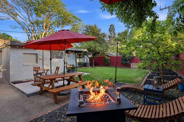 1332 62nd St, Sacramento, CA 95819