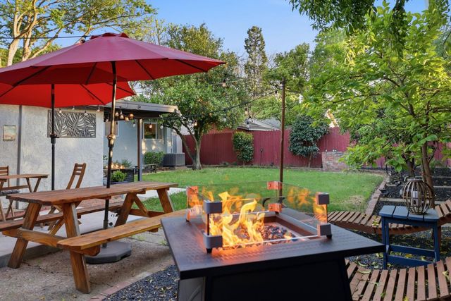 1332 62nd St, Sacramento, CA 95819